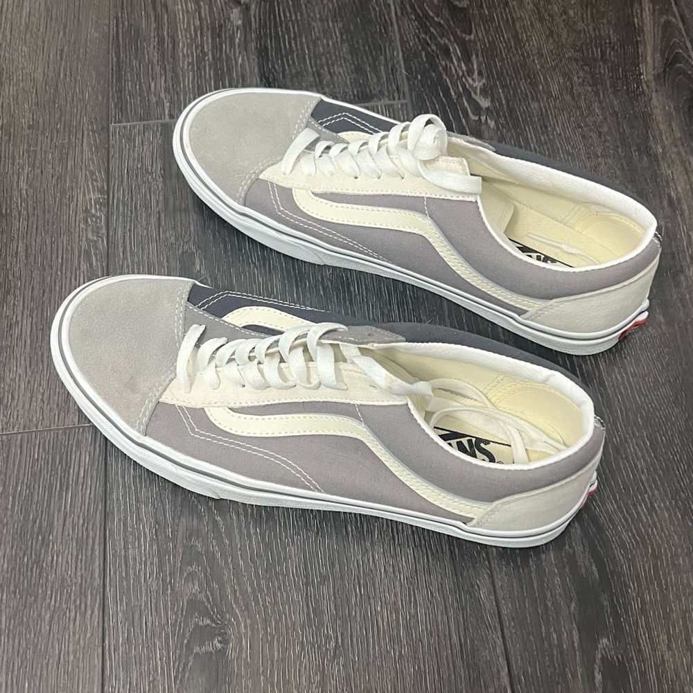 Vans Sneakers
